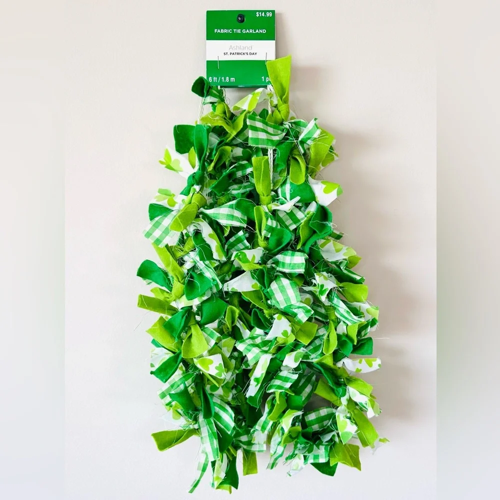 St Patrick’s Garland 6” Festive Print Decor by Celebrate It